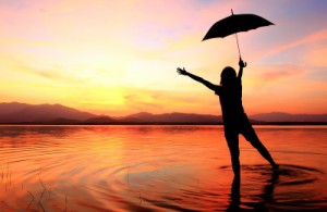 Here's someone who's set a writing time limit and who is enjoying her summer!